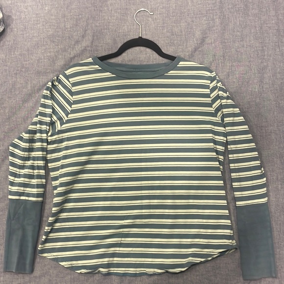 Universal Standard - Long Sleeve Rhine - Color Block - XS - Picture 2 of 3